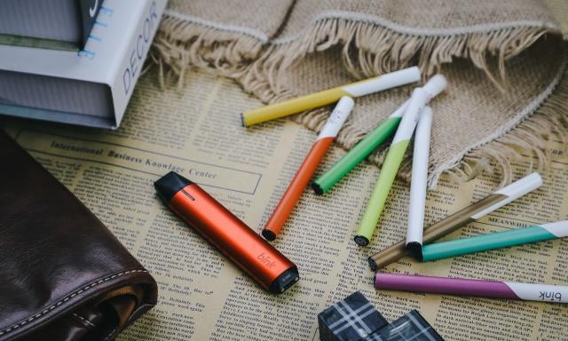 E-papierosy: Jak wybrać, używać i dbać o nie w Polsce?