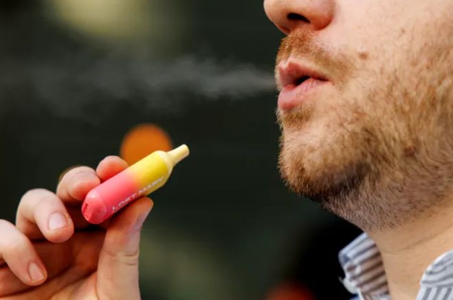 E-papierosy jednorazowe: Czy są szkodliwe i jak wybrać najlepszy?